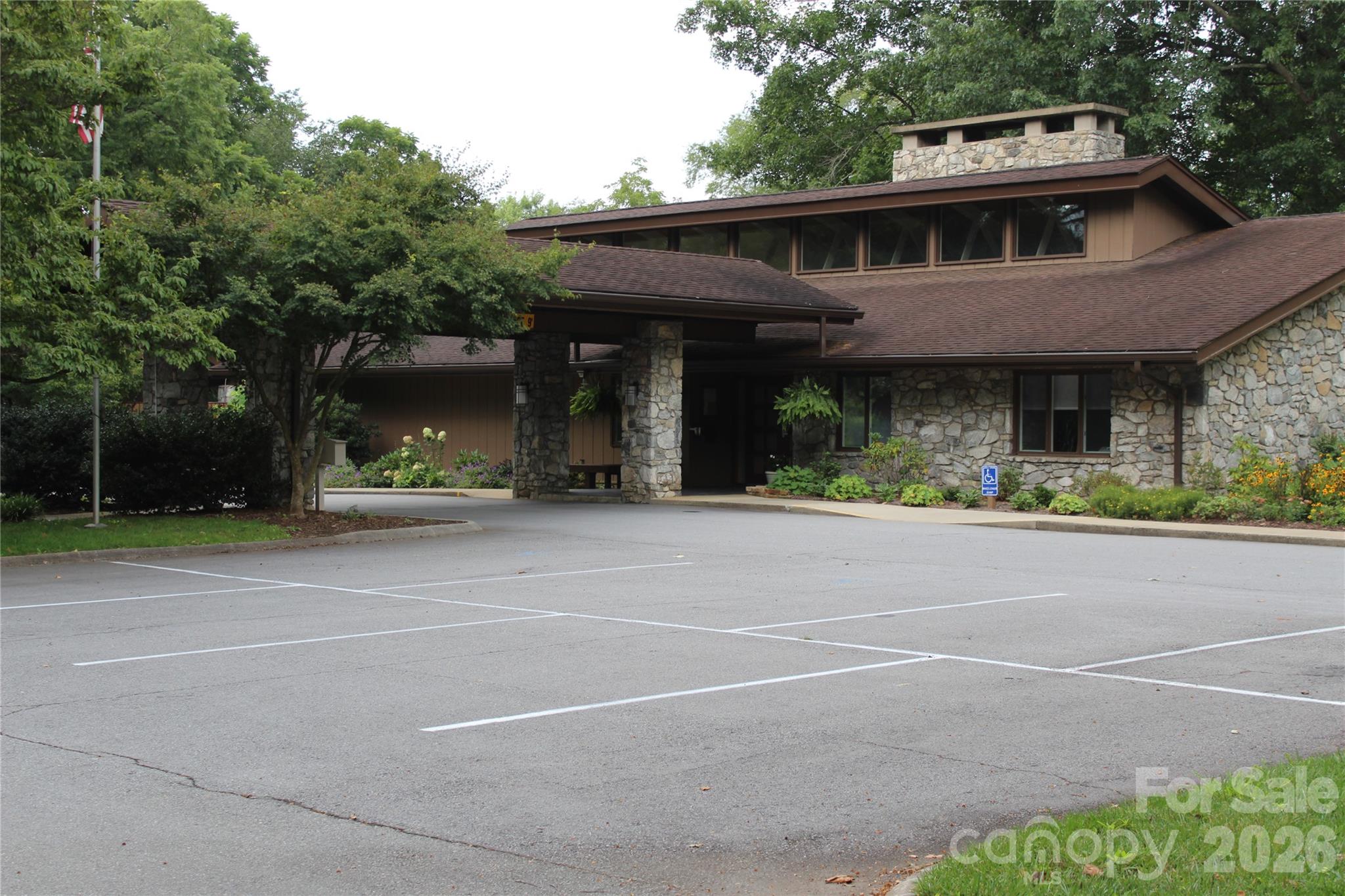 301 Crowfields Lane Asheville, NC 28803 - Photo 24 of 28