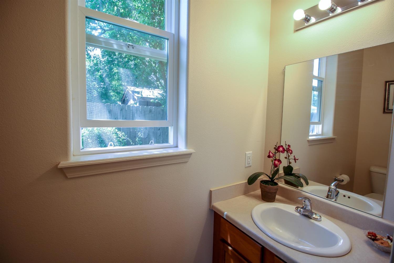 255 North 6th Street Central Point, OR 97502 - Photo 12 of 26 Additional Photo
