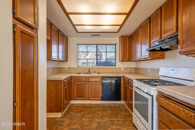 $740,000 | 2439 Country Club Village Drive, Santa Maria, CA 93455