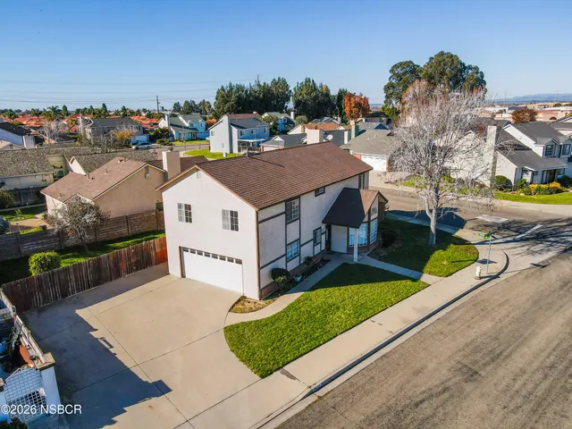 $740,000 | 2439 Country Club Village Drive, Santa Maria, CA 93455