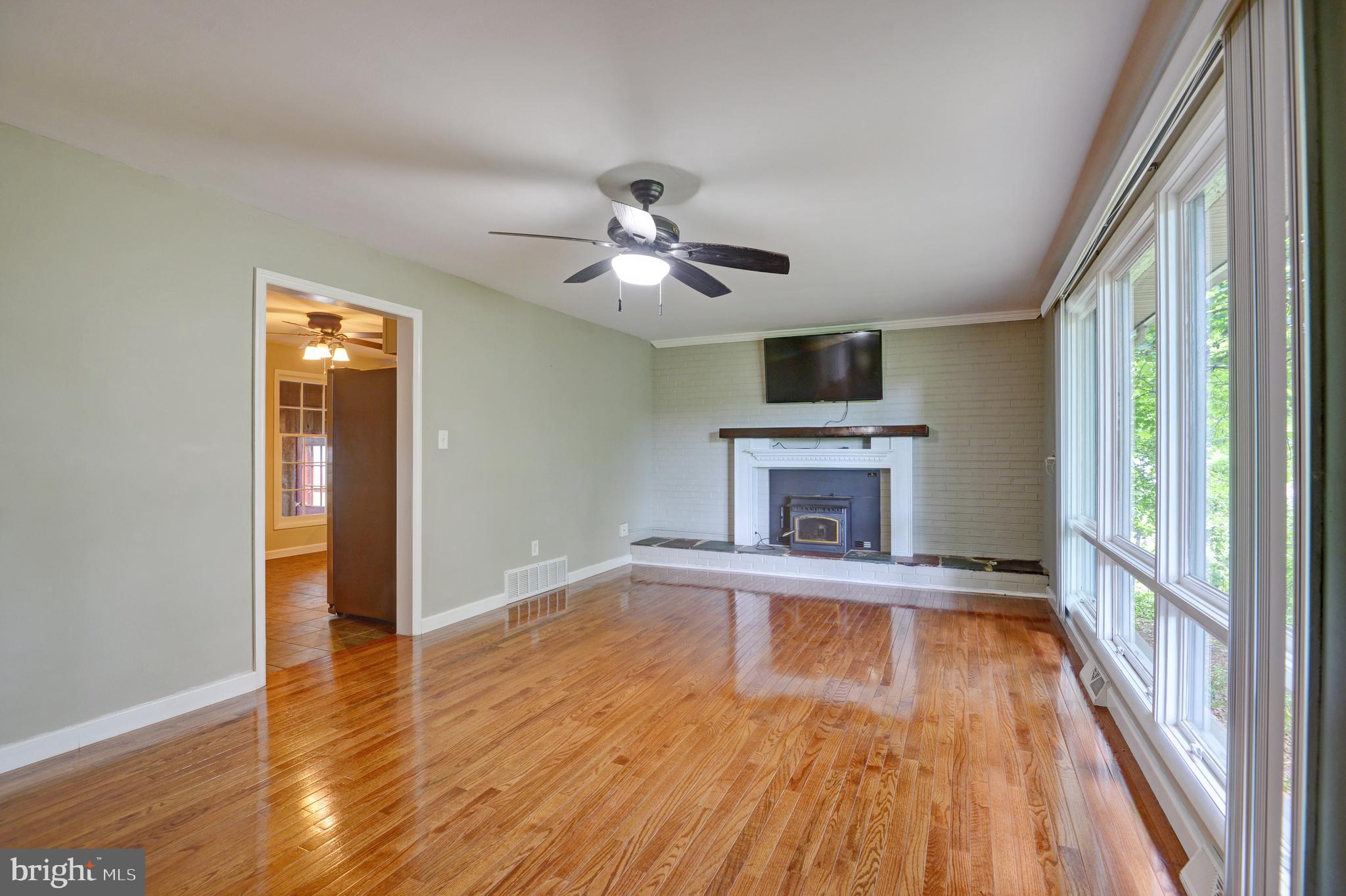 5998 Devonshire Road Harrisburg, PA 17112 - Photo 10 of 34 Gallery Image 10
