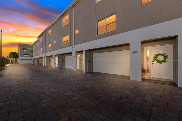 $499,000 | 1117 Pinellas Bayway South, Unit 306, St. Petersburg, FL 33715