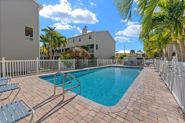 $499,000 | 1117 Pinellas Bayway South, Unit 306, St. Petersburg, FL 33715