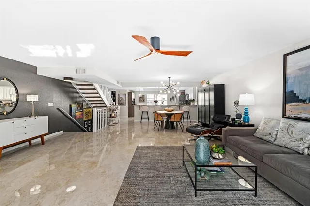 $499,000 | 1117 Pinellas Bayway South, Unit 306, St. Petersburg, FL 33715