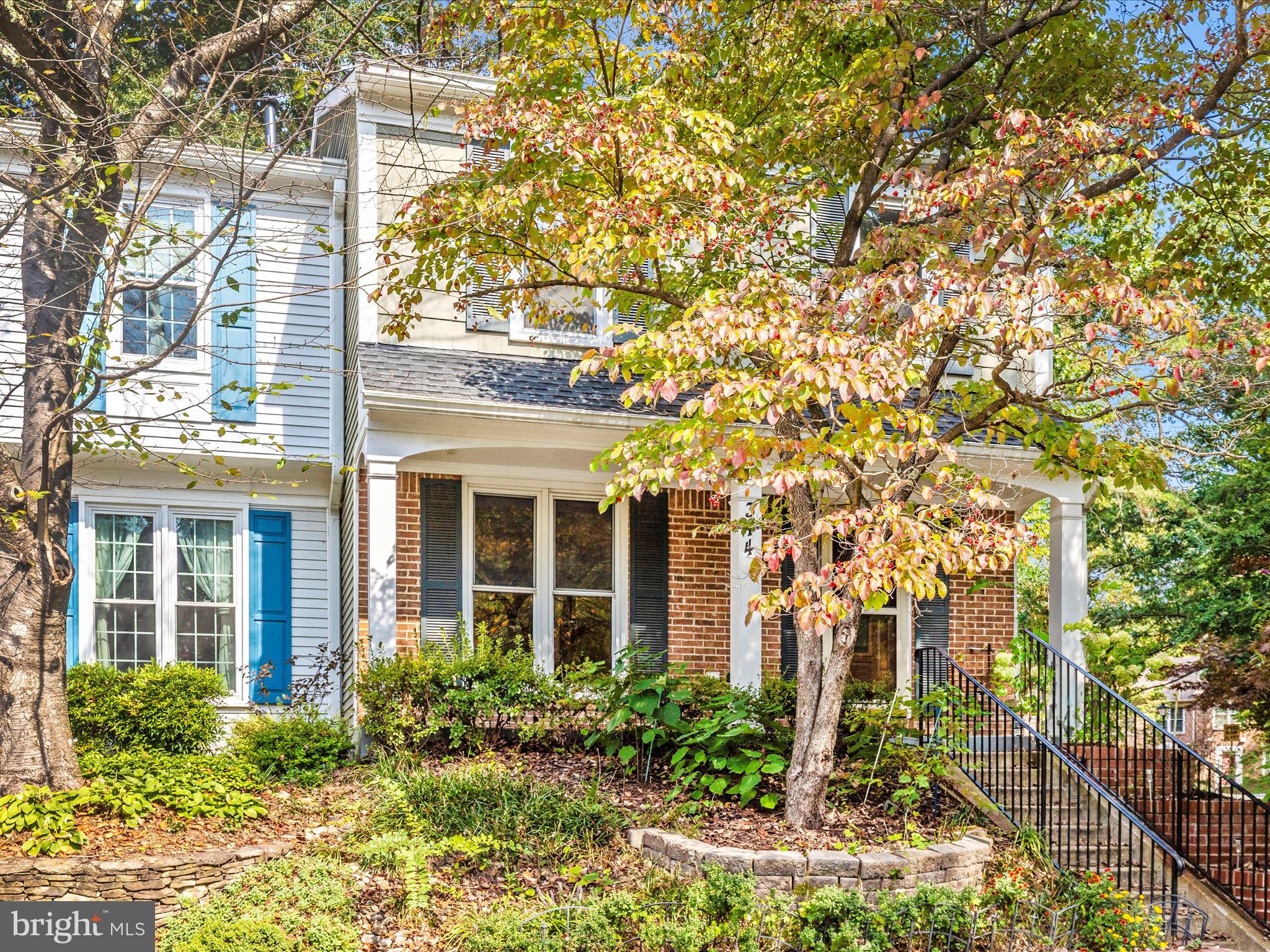 314 Crescendo Way Silver Spring, MD 20901 - Photo 40 of 57 front view of a house with a yard