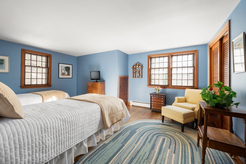 6 Brewster Road Wayland, MA 01778 - Photo 12 of 19