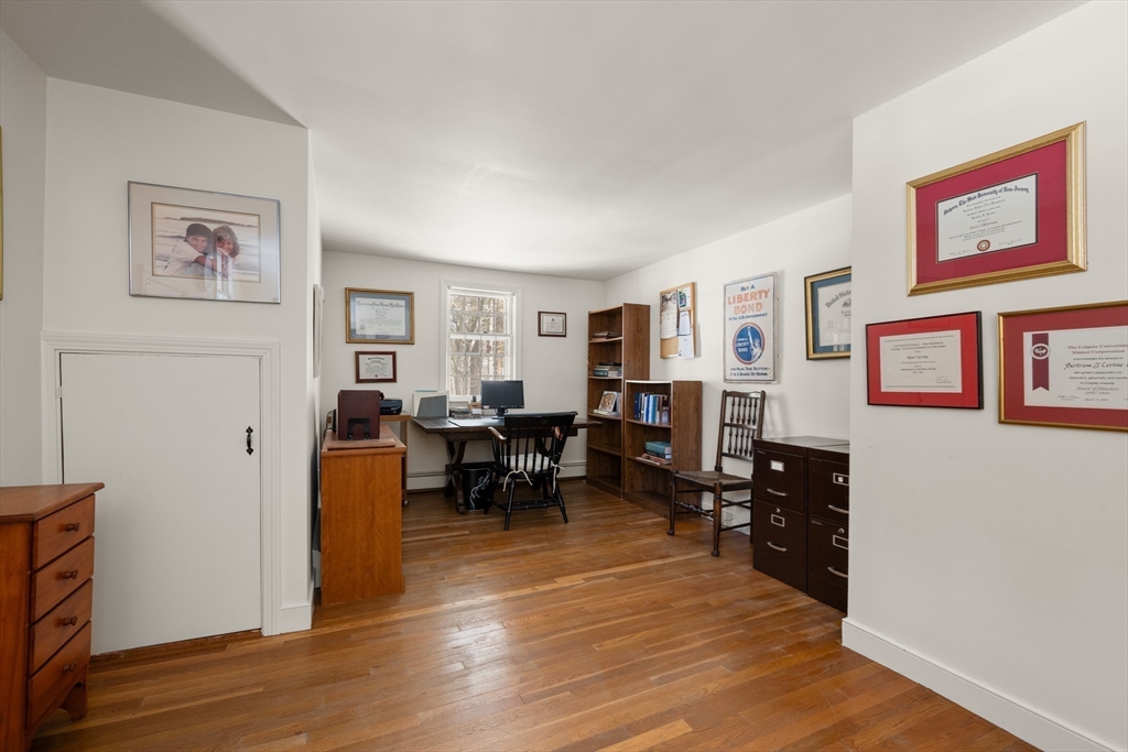 6 Brewster Road Wayland, MA 01778 - Photo 14 of 19