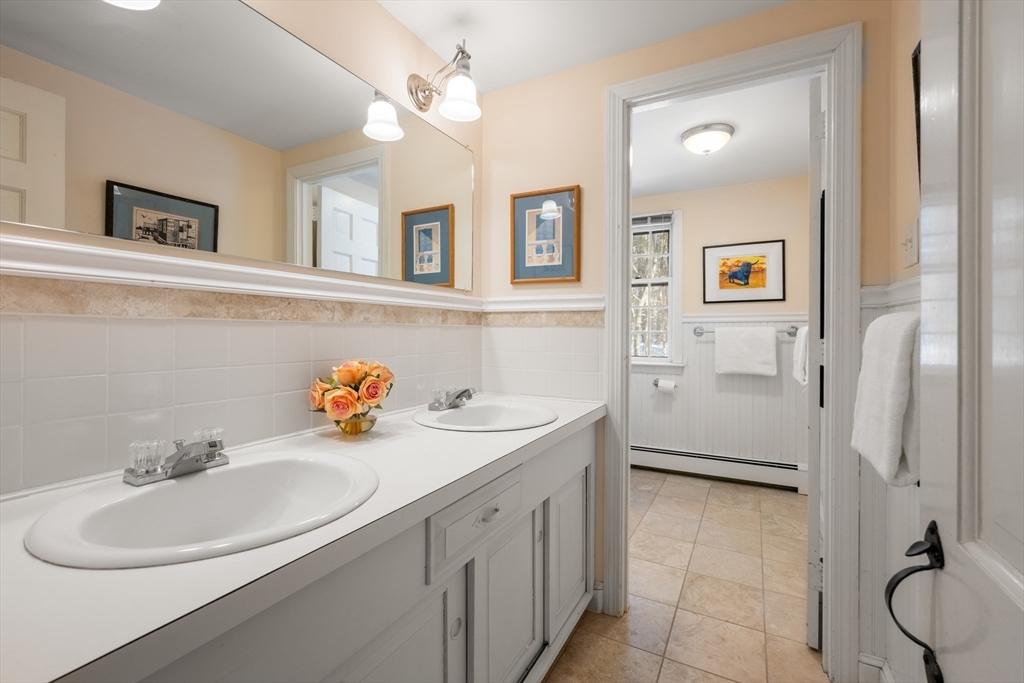 6 Brewster Road Wayland, MA 01778 - Photo 15 of 19