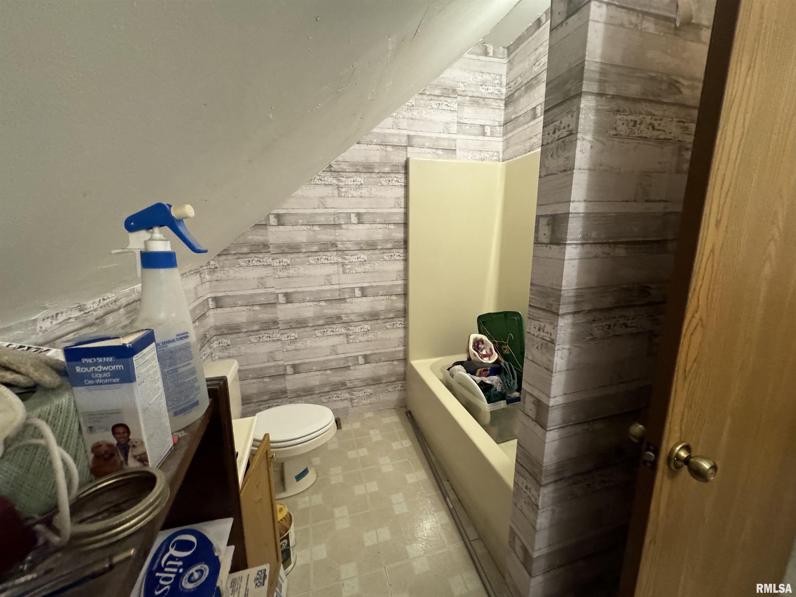 9735 Branch Road Oakdale, IL 62268 - Photo 14 of 38