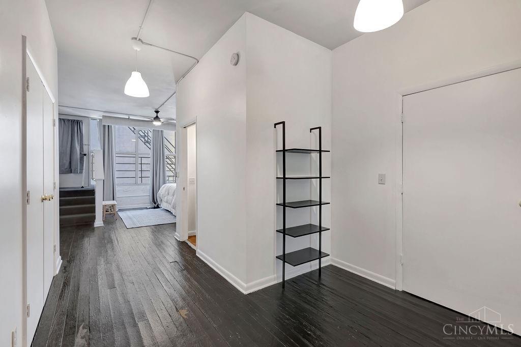 633 Main Street, Unit 2 Cincinnati, OH 45202 - Photo 12 of 18