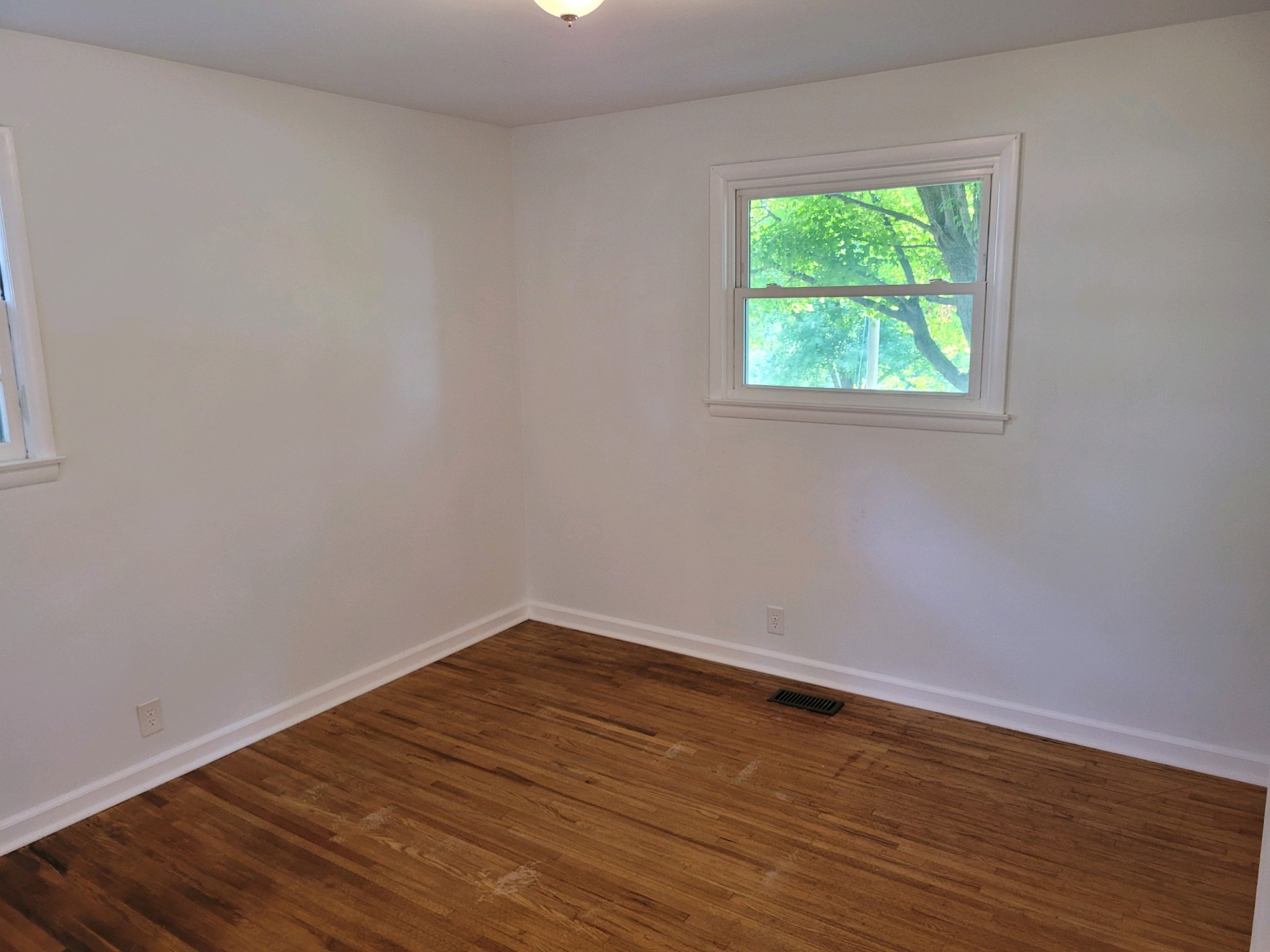 910 Mitchell Road Nashville, TN 37206 - Photo 9 of 25