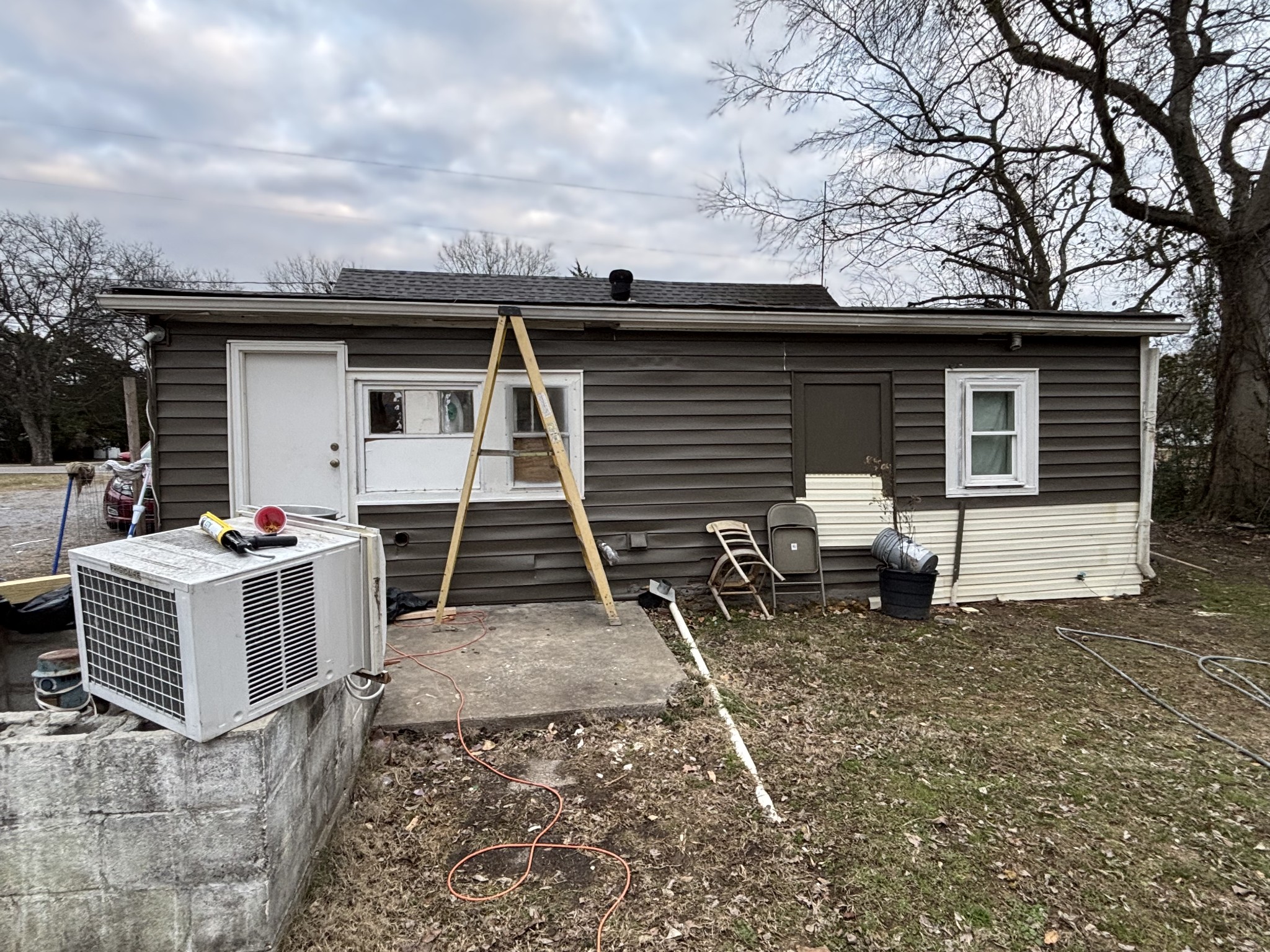 1376 Rutledge Ln. Lebanon, TN 37087 - Photo 12 of 16 a backyard of a house with table and chairs