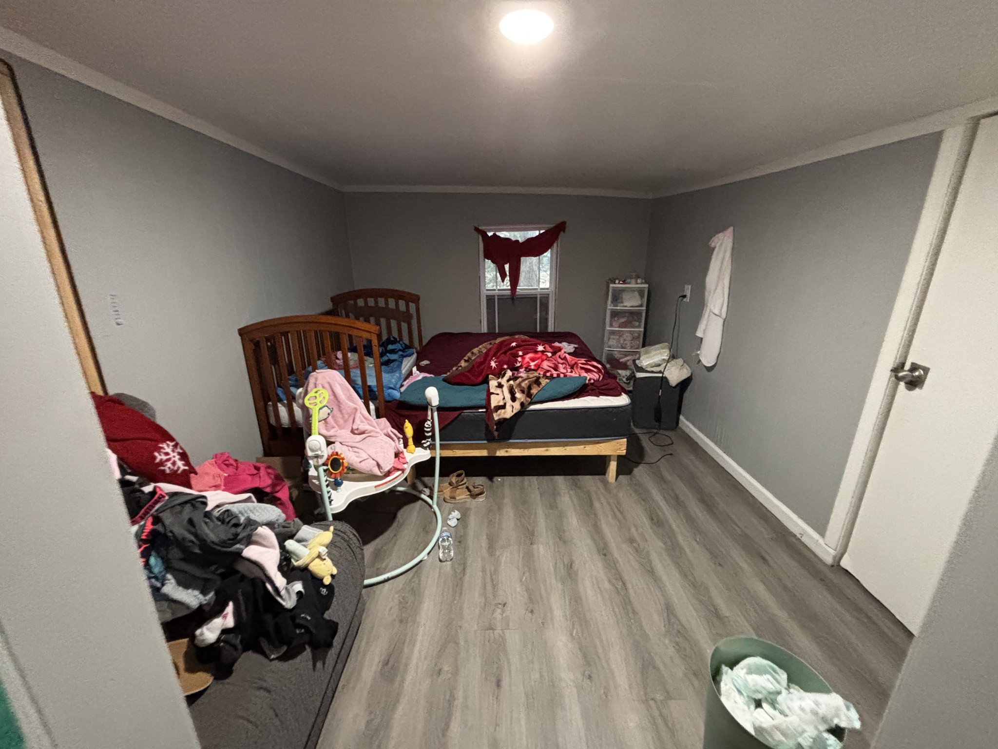 1376 Rutledge Ln. Lebanon, TN 37087 - Photo 3 of 16 a living room with furniture flowerpot and wooden floor