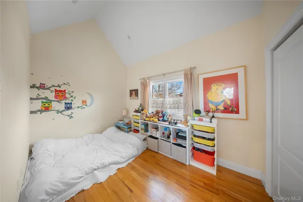 $1,588,000 | 66-19 Commonwealth Boulevard | Little Neck