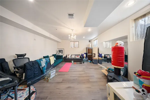 $1,588,000 | 66-19 Commonwealth Boulevard | Little Neck