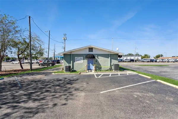 $450,000 | 1610 1st Street South, Winter Haven, FL 33880