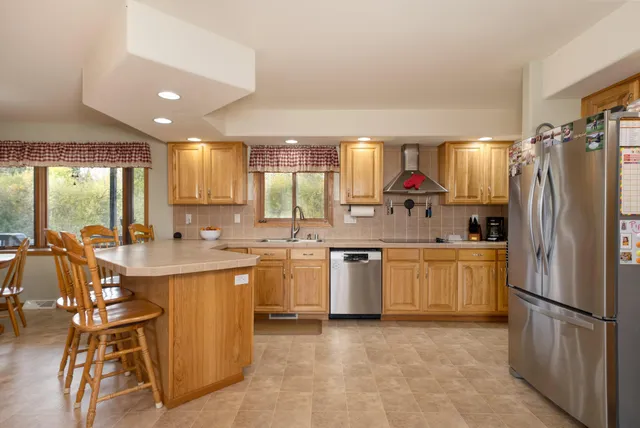 $519,900 | 40640 County Road 128, Deer River, MN 56636