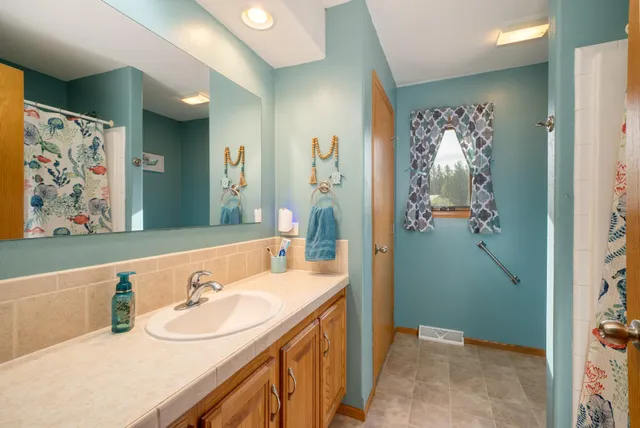 $519,900 | 40640 County Road 128, Deer River, MN 56636