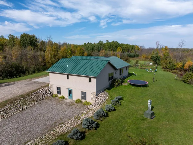 $519,900 | 40640 County Road 128, Deer River, MN 56636
