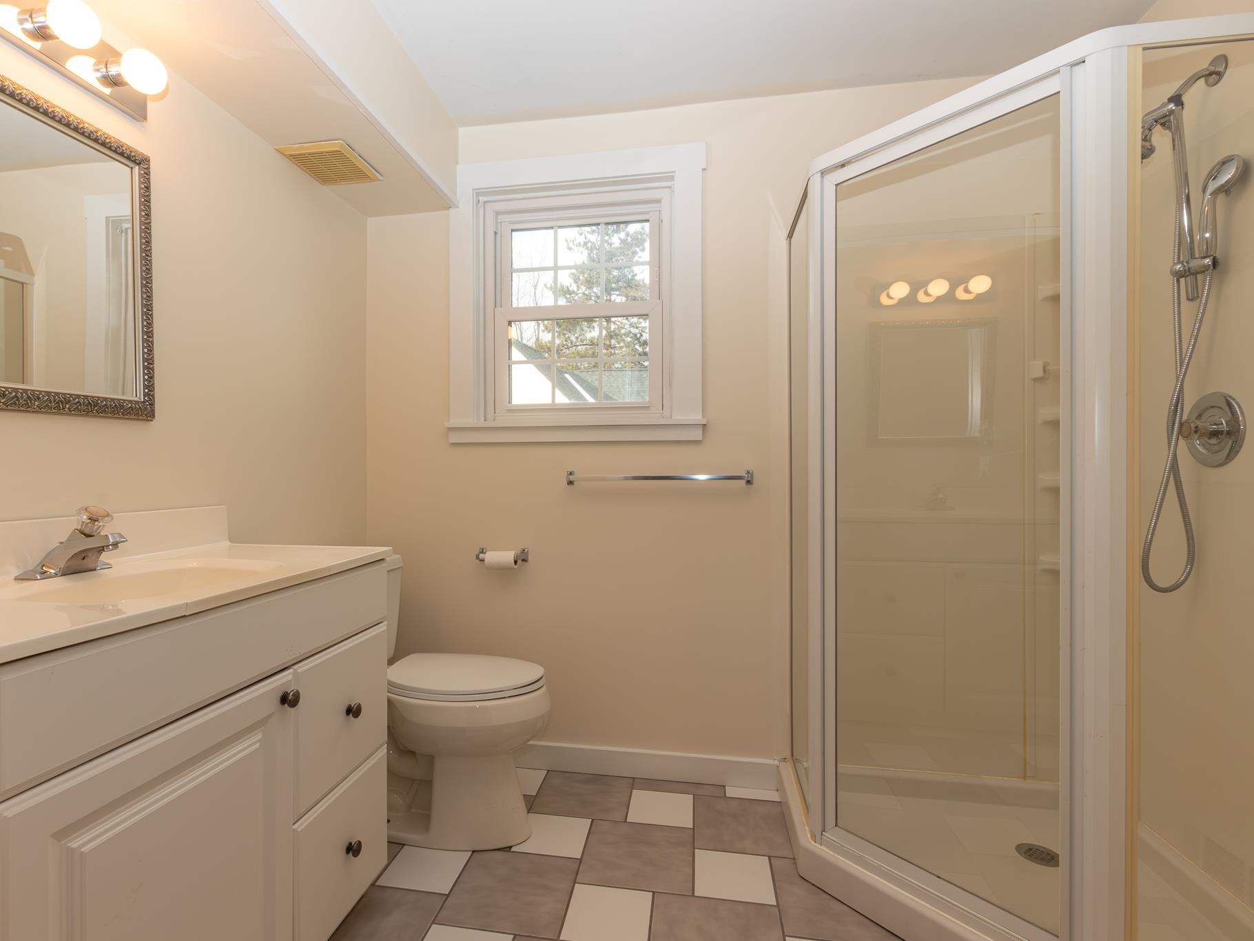 116 Island Street Keene, NH 03431 - Photo 11 of 52