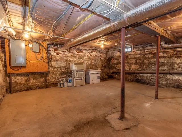 $399,900 | 116 Island Street, Keene, NH 03431