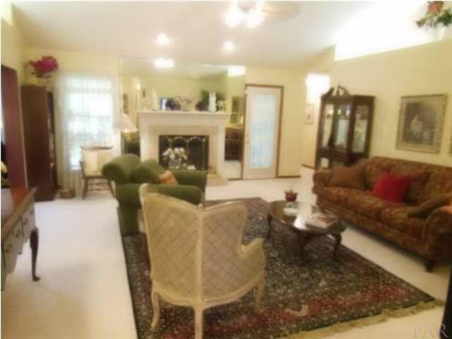 520 Turnberry Road Cantonment, FL 32533 - Photo 4 of 25 Great Room with Cathedral Ceiling
