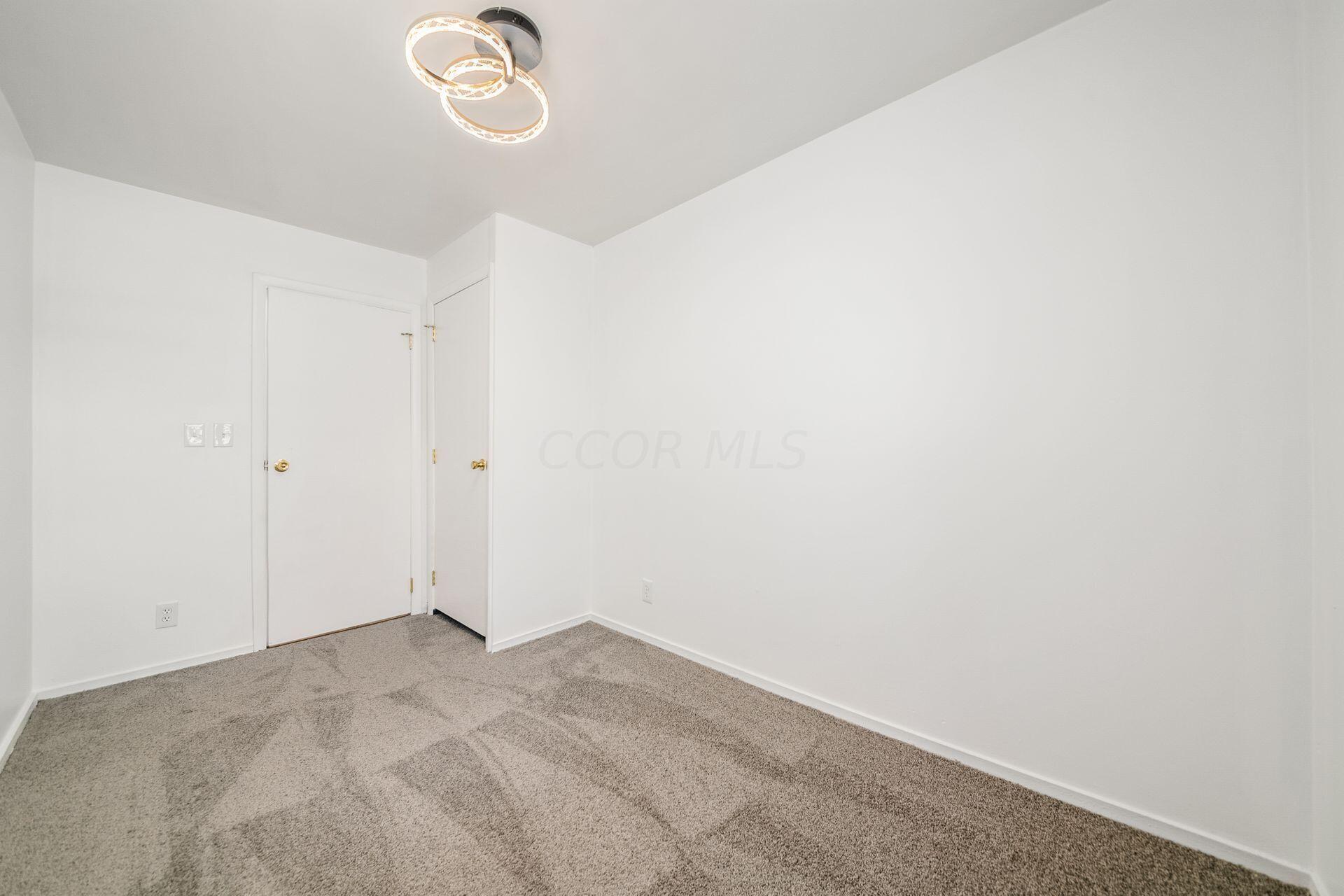 407 Celina Road Columbus, OH 43228 - Photo 46 of 72 033_ Rd Columbus OH 43228 USA