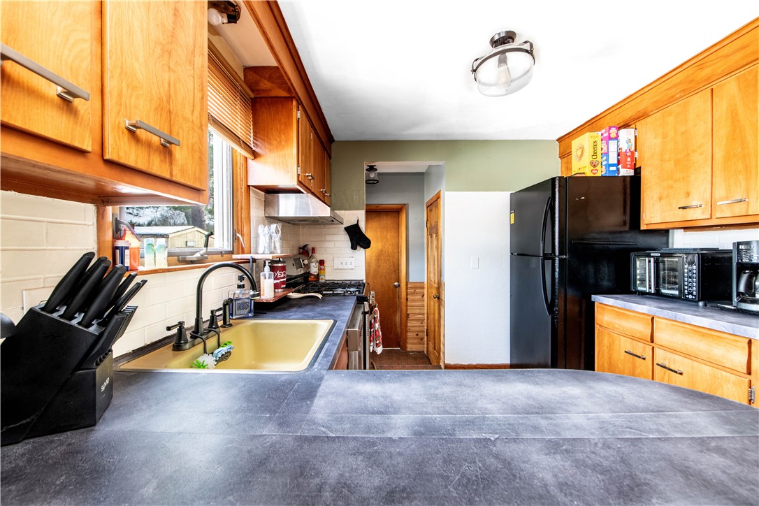 32 Lydia Road Coventry, RI 02816 - Photo 12 of 38