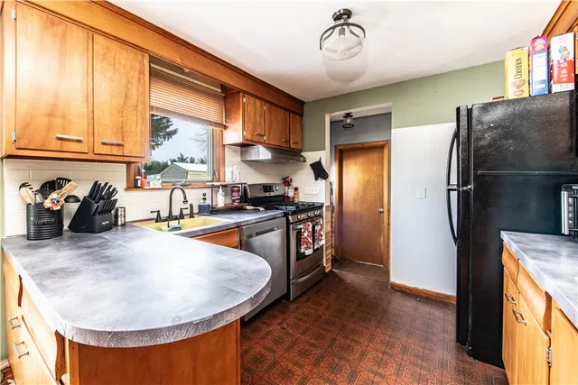 $429,000 | 32 Lydia Road, Coventry, RI 02816