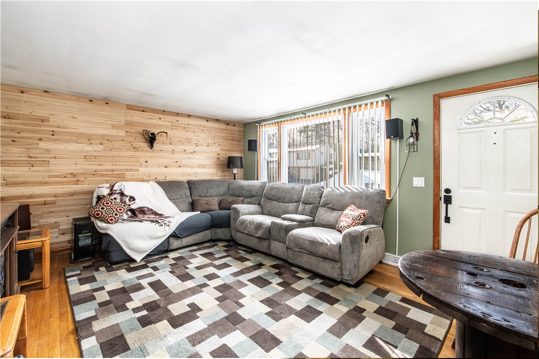 32 Lydia Road Coventry, RI 02816 - Photo 17 of 38