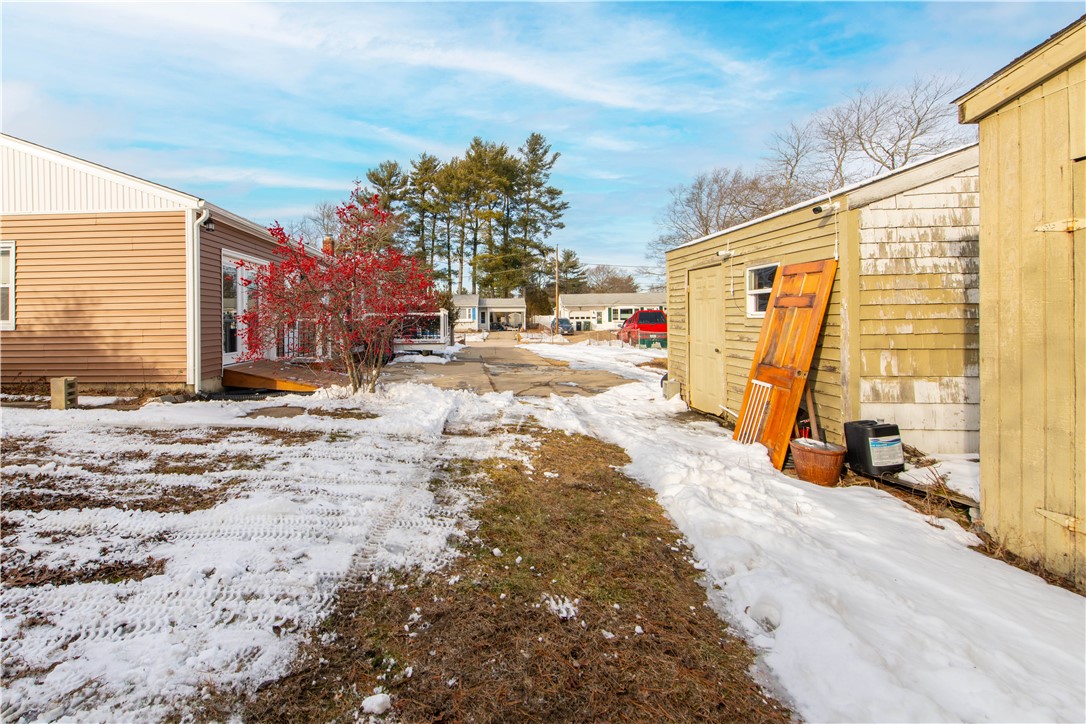 32 Lydia Road Coventry, RI 02816 - Photo 9 of 38