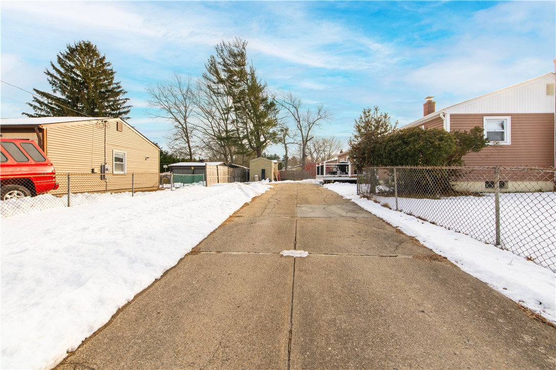 32 Lydia Road Coventry, RI 02816 - Photo 10 of 38