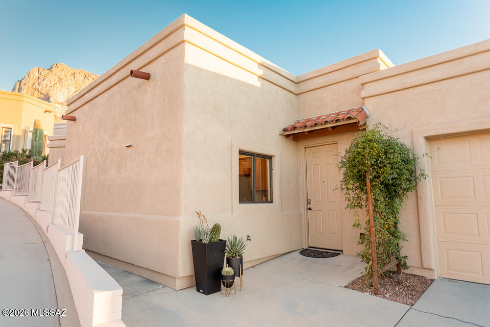 9809 North Ridge Shadow Place Tucson, AZ 85704 - Photo 3 of 27