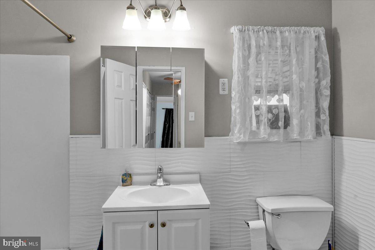 1153 Fox Run Reading, PA 19606 - Photo 13 of 23 Gallery Image 13
