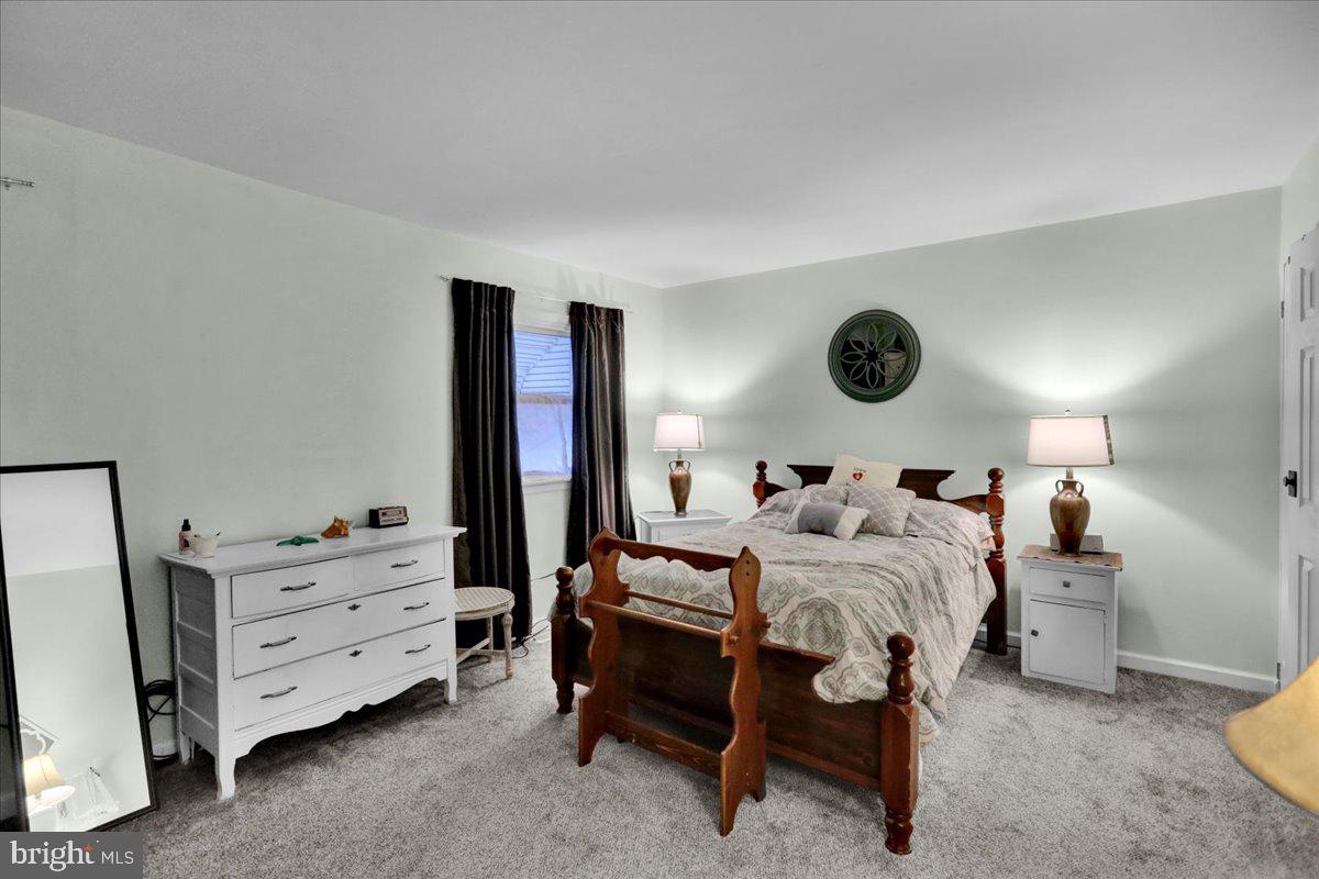 1153 Fox Run Reading, PA 19606 - Photo 10 of 23 Gallery Image 10