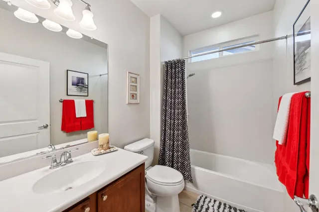 $525,000 | 7448 Abbey Circle, Elk Grove, CA 95757