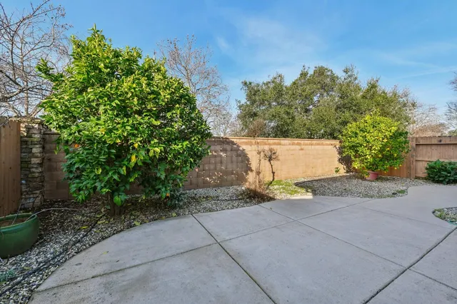 $525,000 | 7448 Abbey Circle, Elk Grove, CA 95757