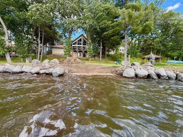 $799,000 | 33120 Xenon Drive Northwest, Princeton, MN 55371
