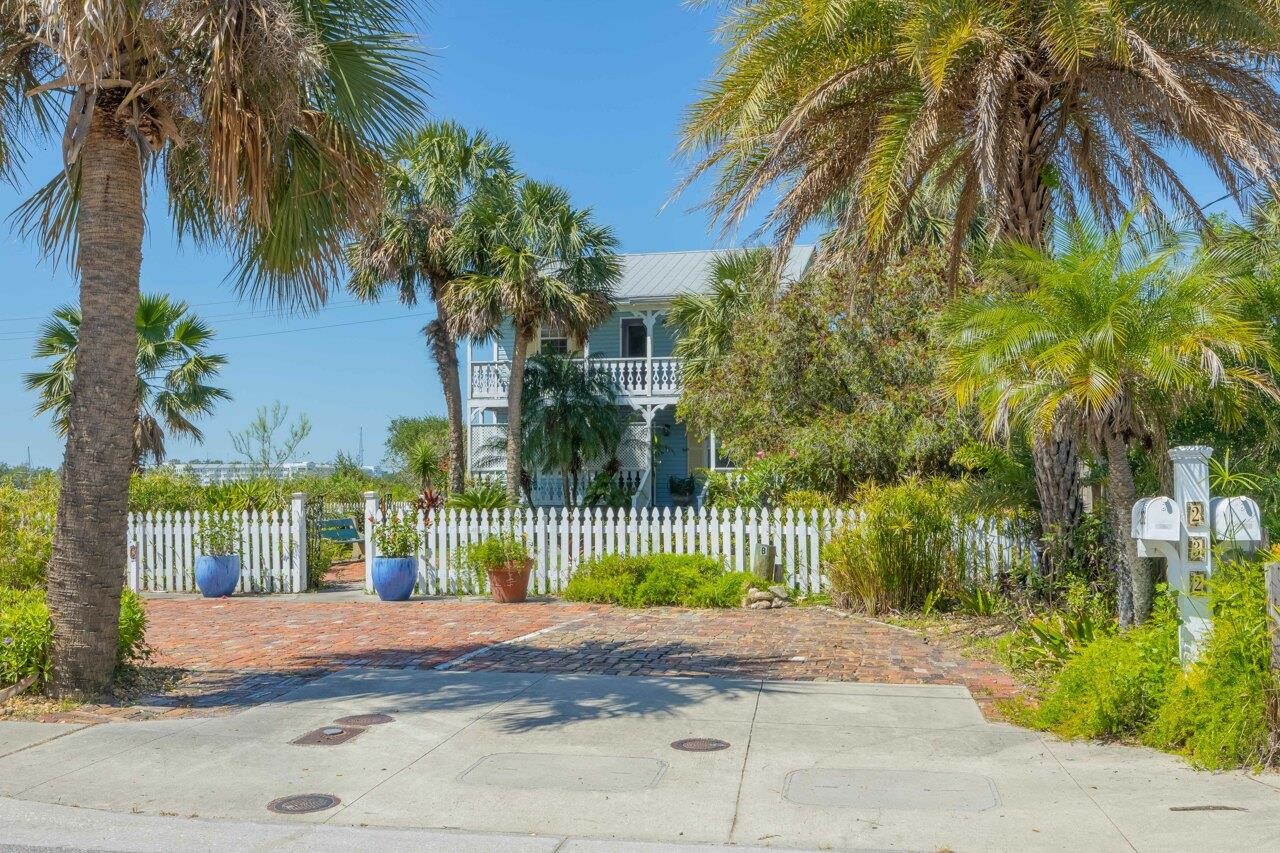 232 Riberia Street St. Augustine, FL 32084 - Photo 2 of 79