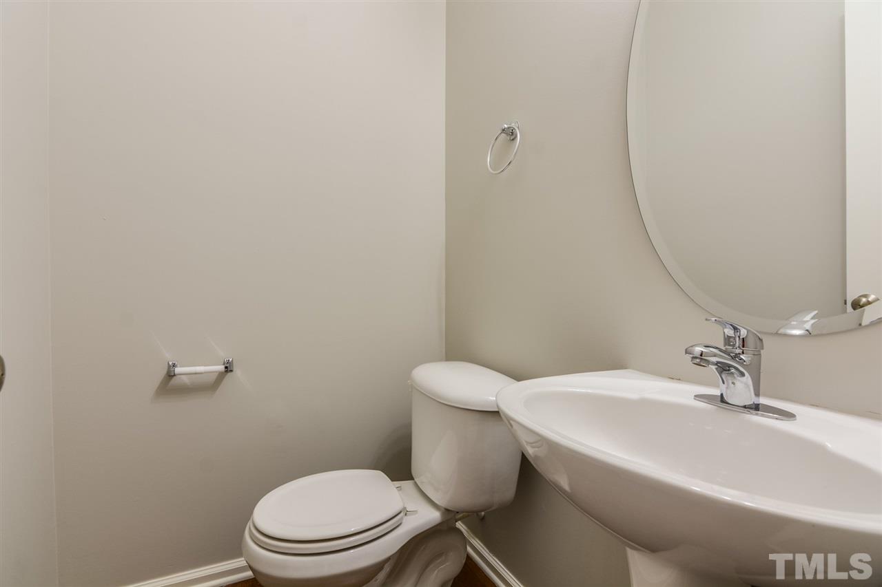 5212 Portside Lane Raleigh, NC 27610 - Photo 19 of 25 Gallery Image 19