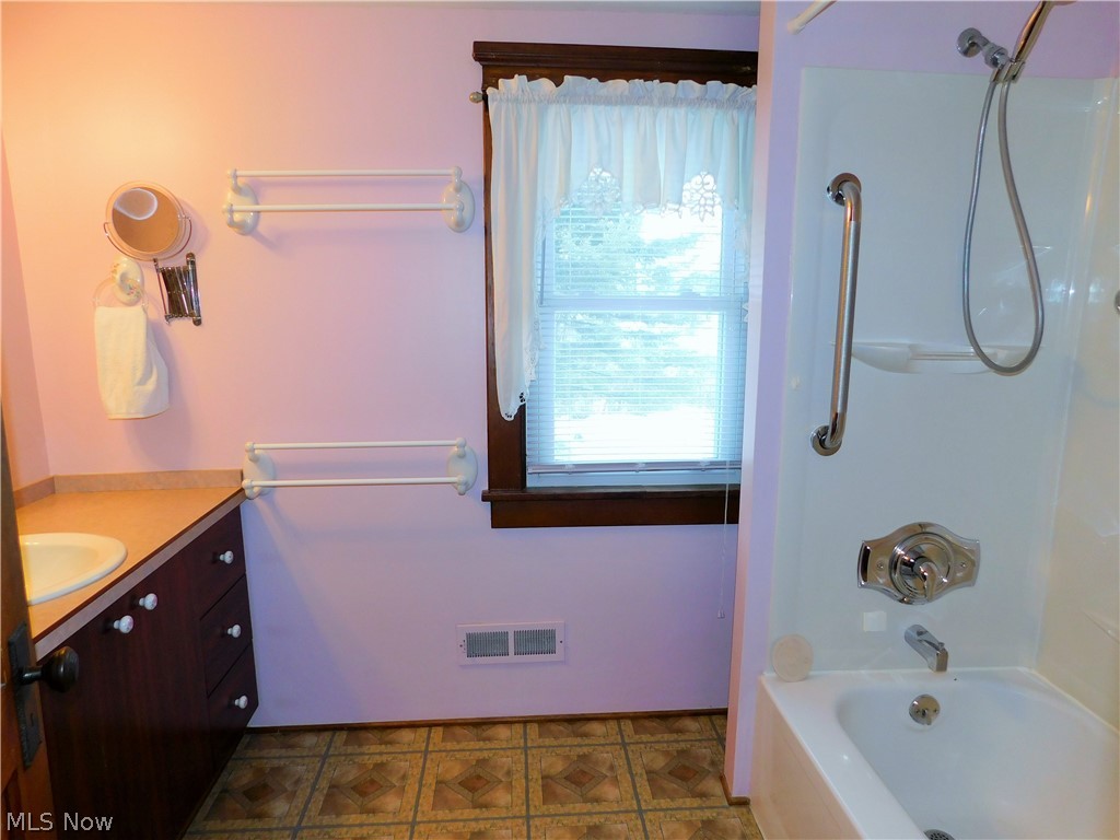 1740 Substation Road Brunswick, OH 44212 - Photo 18 of 26 Gallery Image 18