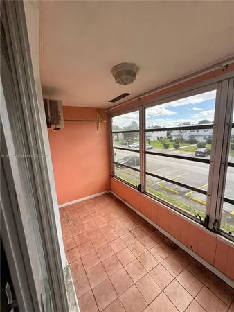 $999 | 211 Coventry I, Unit 211, West Palm Beach, FL 33417