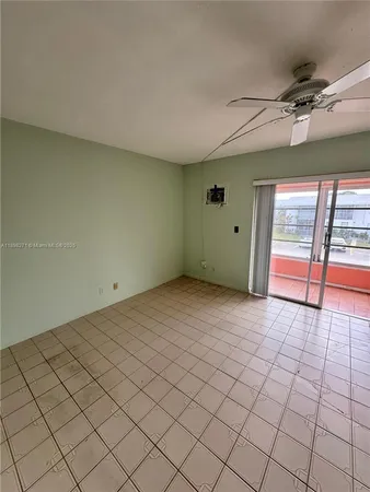 $999 | 211 Coventry I, Unit 211, West Palm Beach, FL 33417