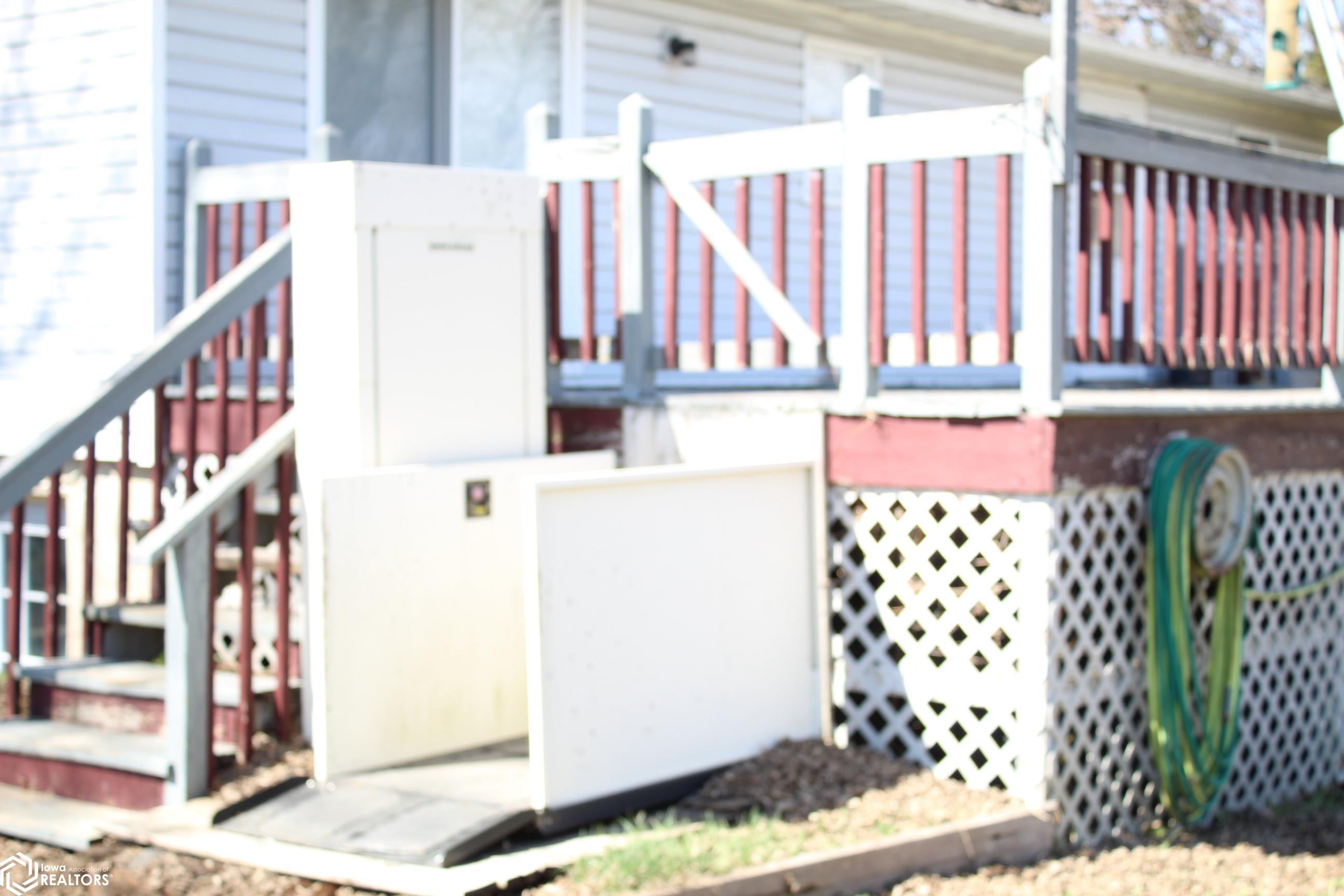 10551 Dysart Road Waterloo, IA 50701 - Photo 12 of 33 Gallery Image 12