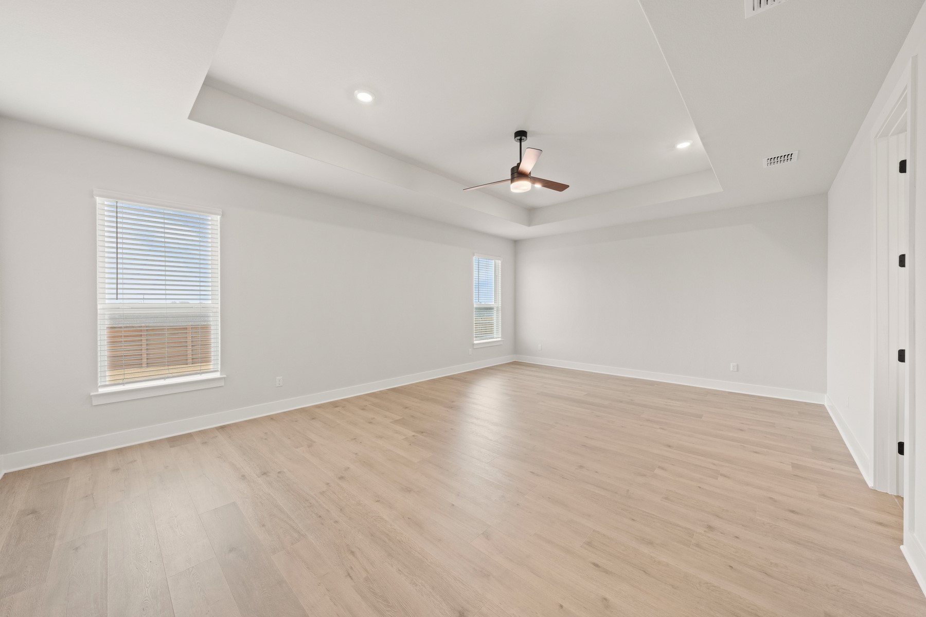 401 Kanarra Crk Road Jarrell, TX 76537 - Photo 4 of 8