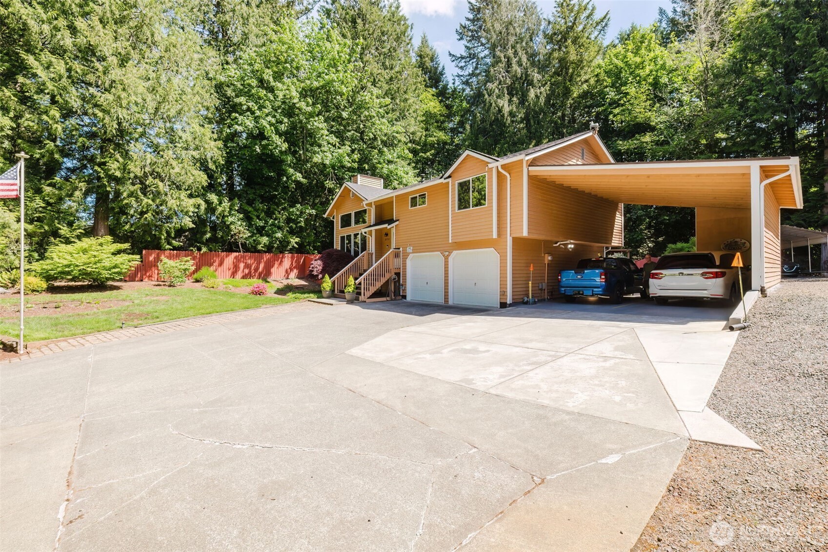 8950 Nels Nelson Road Northwest Bremerton, WA 98311 - Photo 2 of 40