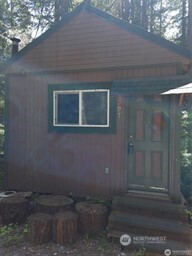 197 Cascade River Road Marblemount, WA 98267 - Photo 2 of 13