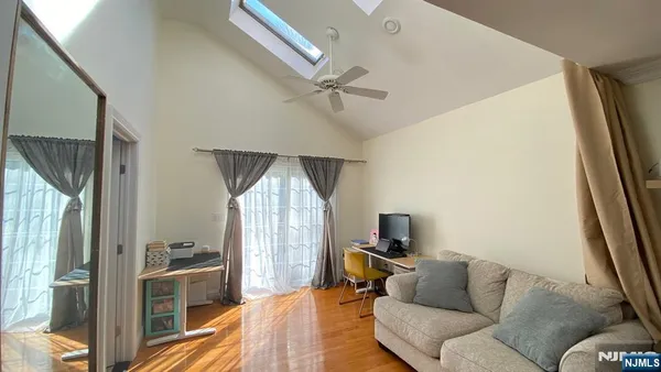$5,600 | 102 West Saddle River Road, Saddle River, NJ 07458