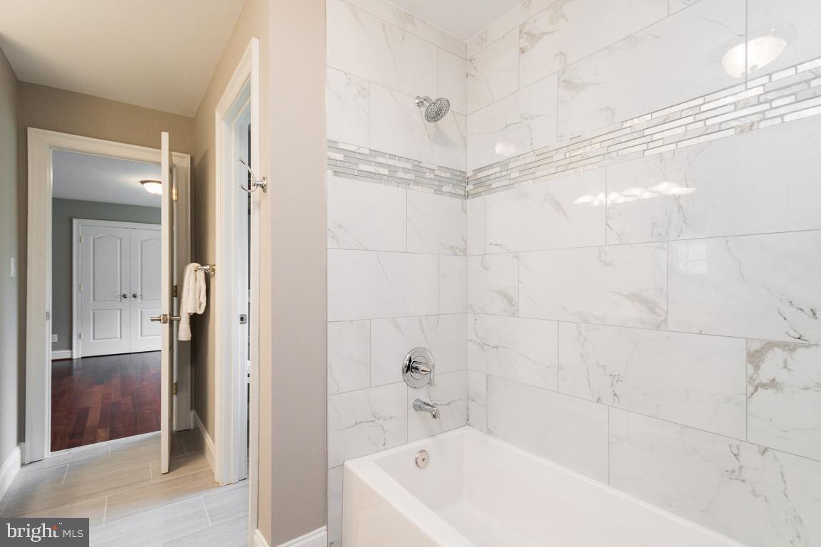 313 Adahi Road Southeast Vienna, VA 22180 - Photo 49 of 82 Gallery Image 49
