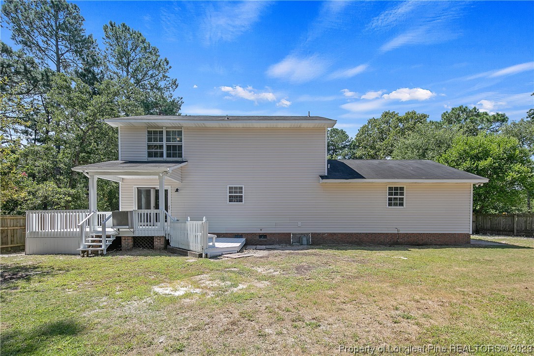 624 Porter Road Hope Mills, NC 28348 - Photo 43 of 45 front view of a house with a yard